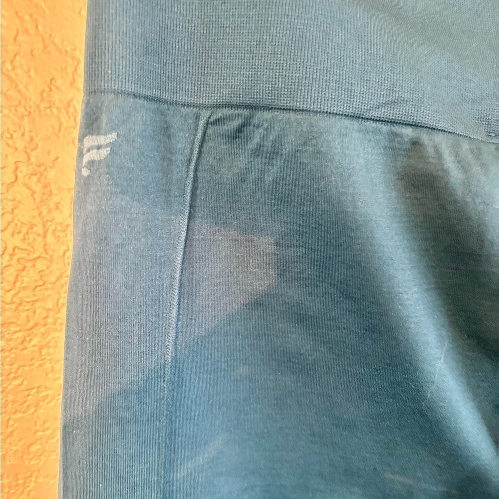 Sale! NWT Fabletics Leggings M Dark Teal Sync High-Waisted 7/8 length Perforated - Picture 9 of 16